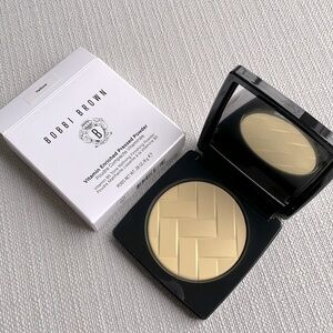 Bobbi Brown Vitamin Enriched Pressed Finishing Powder - yellow